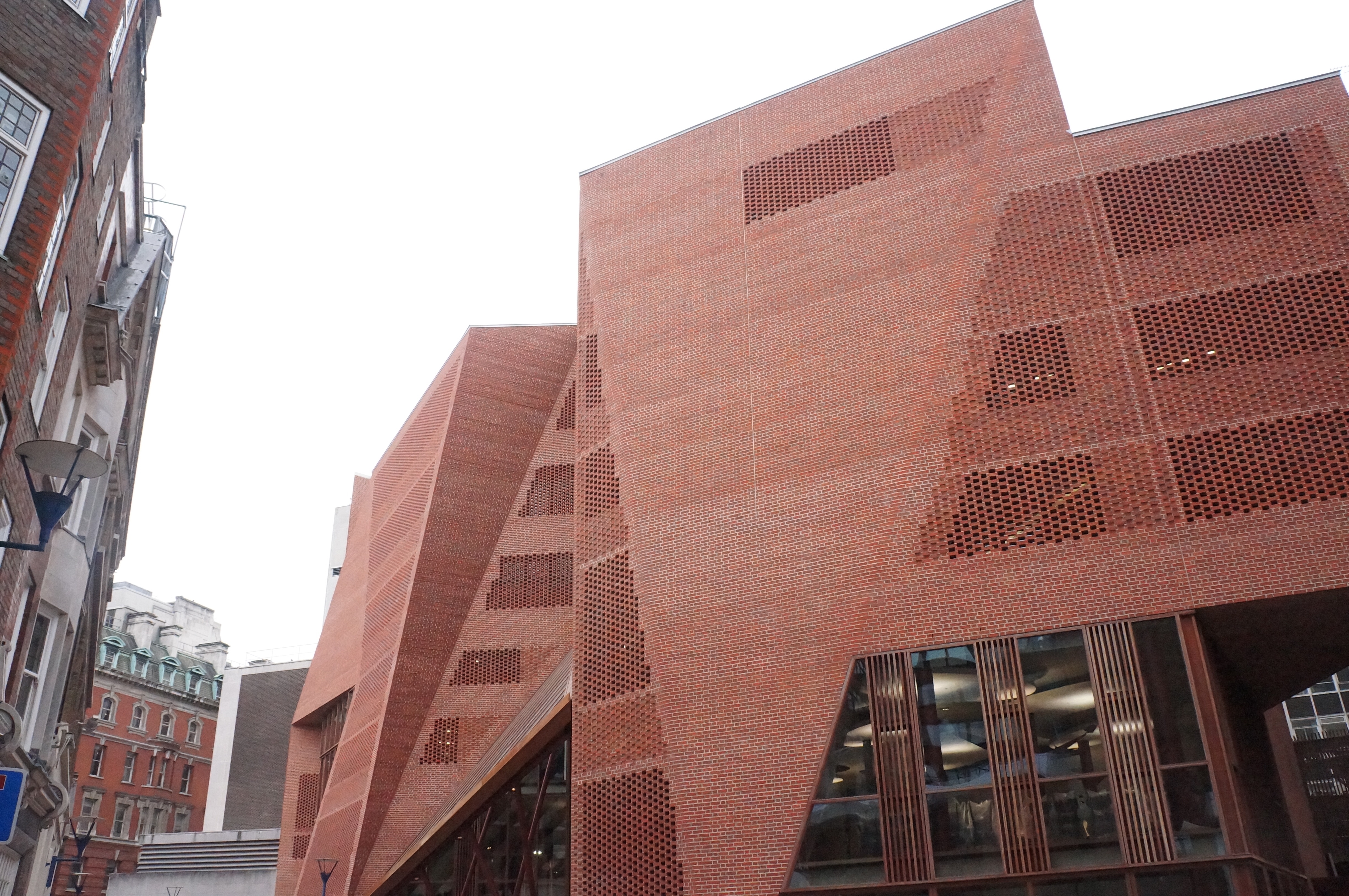 Lse case coach image